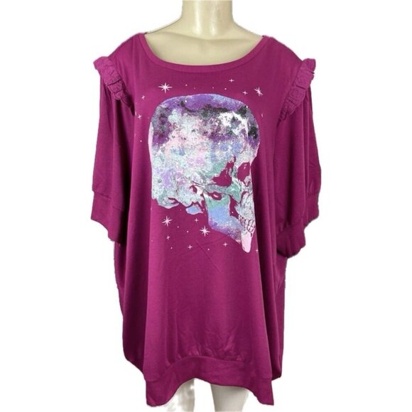 Torrid +5 Magenta Skull Graphic Ruffle Eyelet Shoulder Half Sleeve Sweatshirt - Picture 3 of 6